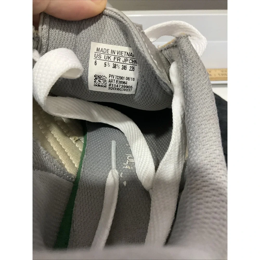Adidas Samoa Silver White B38964 Size 6